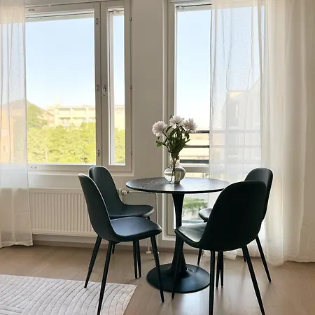 Port Arthur - Apartments, Free Parking Garage Included *