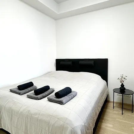 Port Arthur - Apartments, Free Parking Garage Included Apartment *